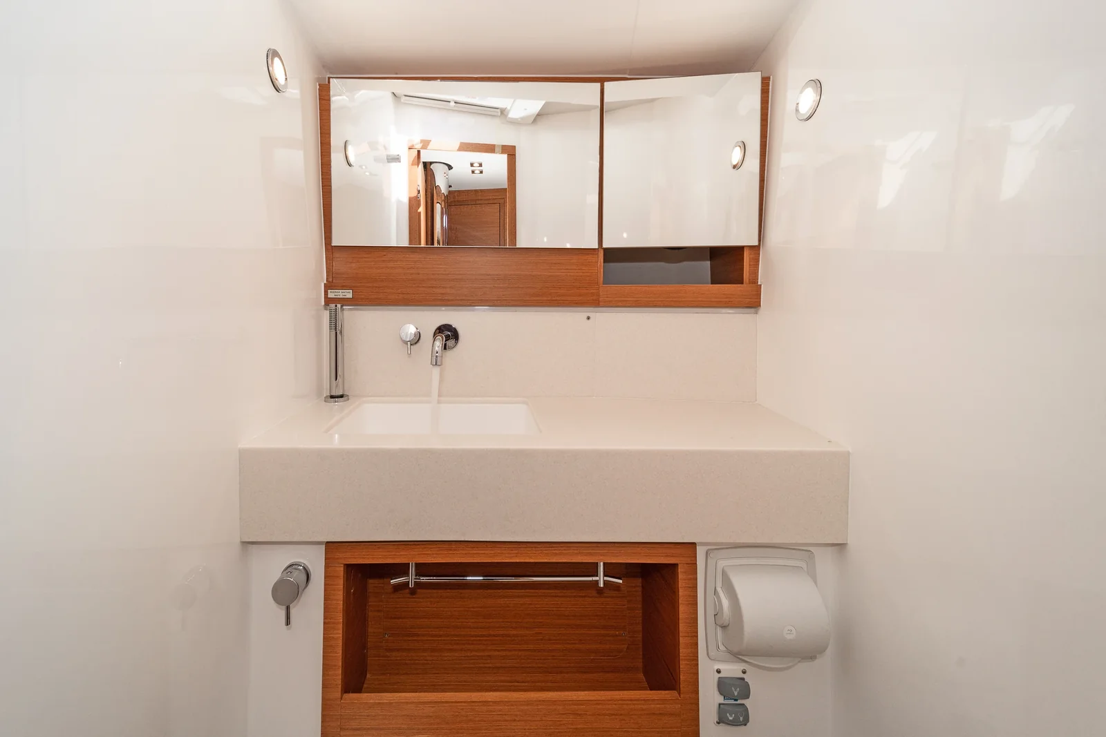 Yacht DUFOUR 470 - Imagine - Foto 1