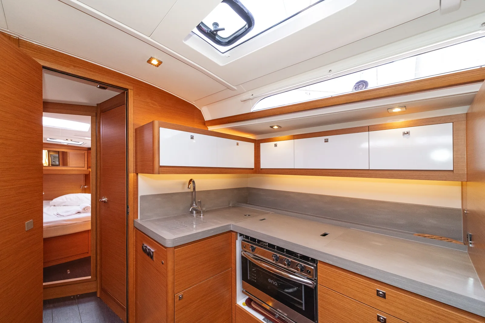Yacht DUFOUR 470 - Imagine - Foto 1
