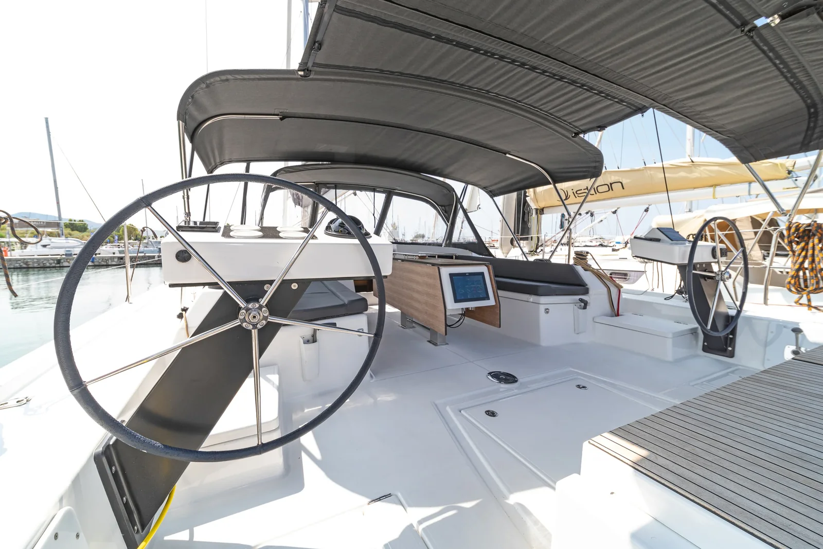 Yacht DUFOUR 470 - Imagine - Foto 1