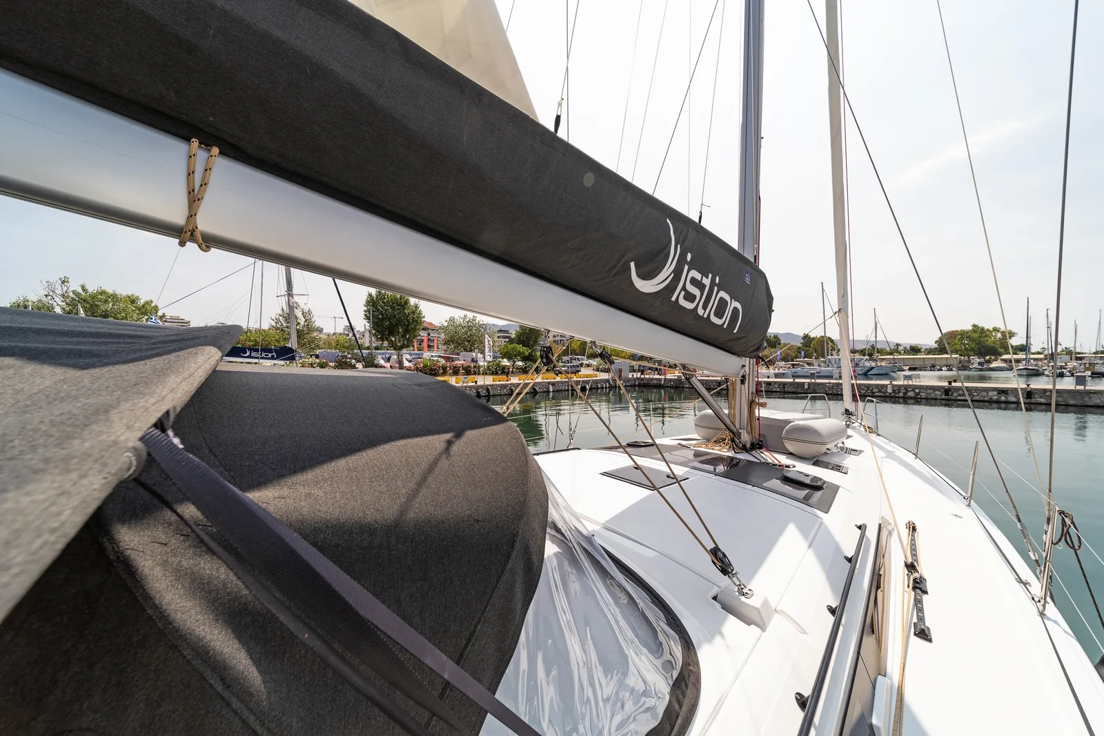 Yacht DUFOUR 470 - Imagine - Foto 1