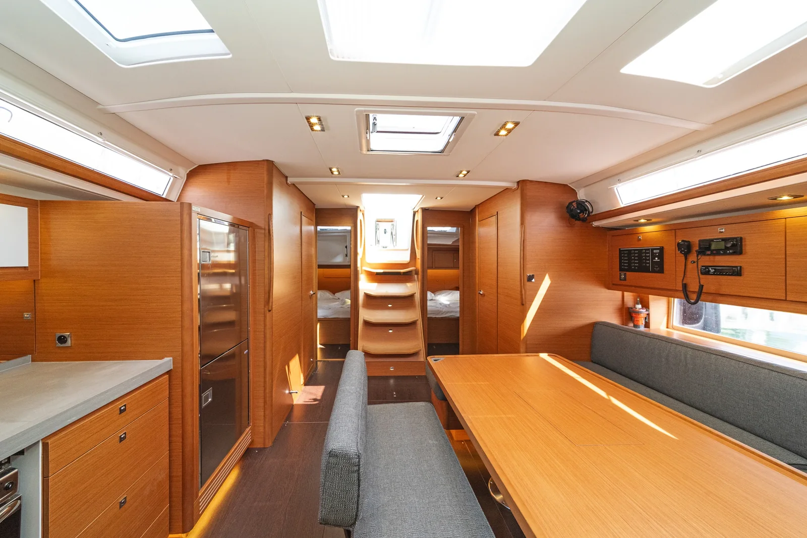 Yacht DUFOUR 470 - Imagine - Foto 1