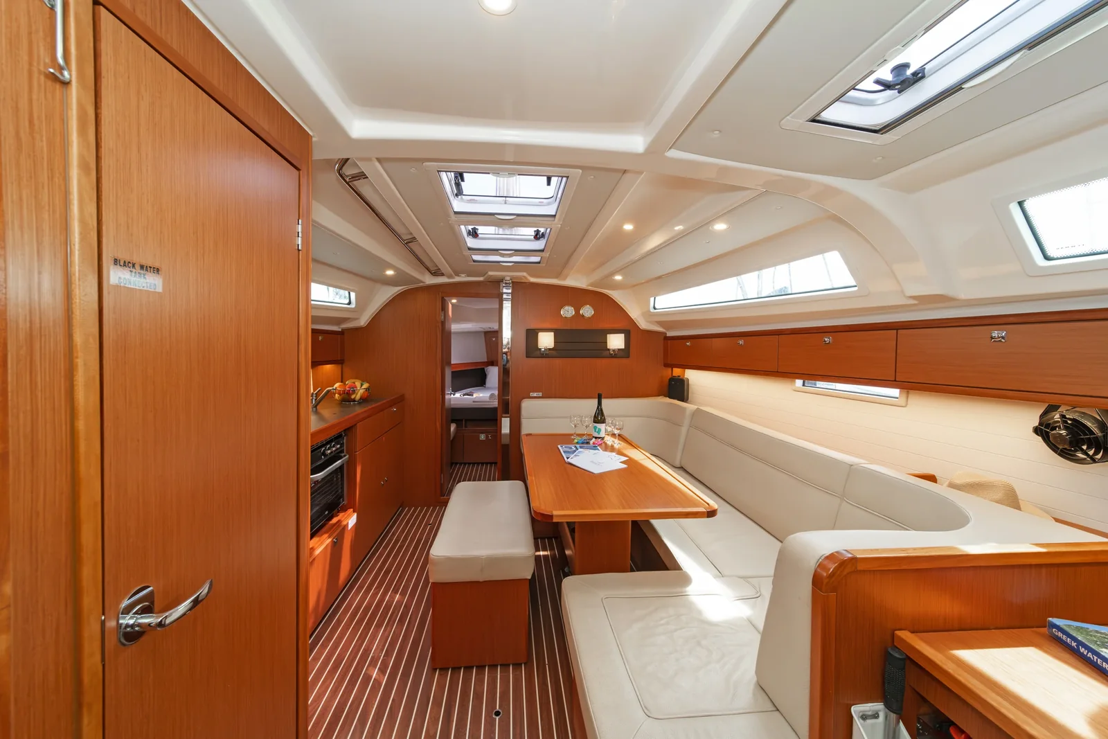 Yacht BAVARIA Cruiser 41 - Laertis - Foto 1
