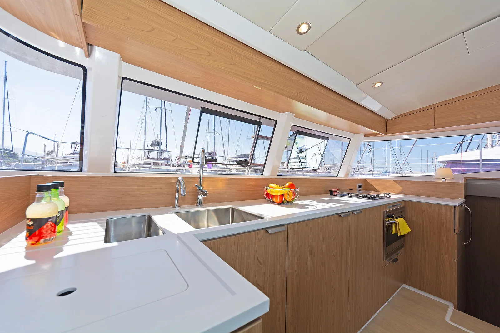 Yacht CATANA Bali Catsmart - One Love - Foto 1