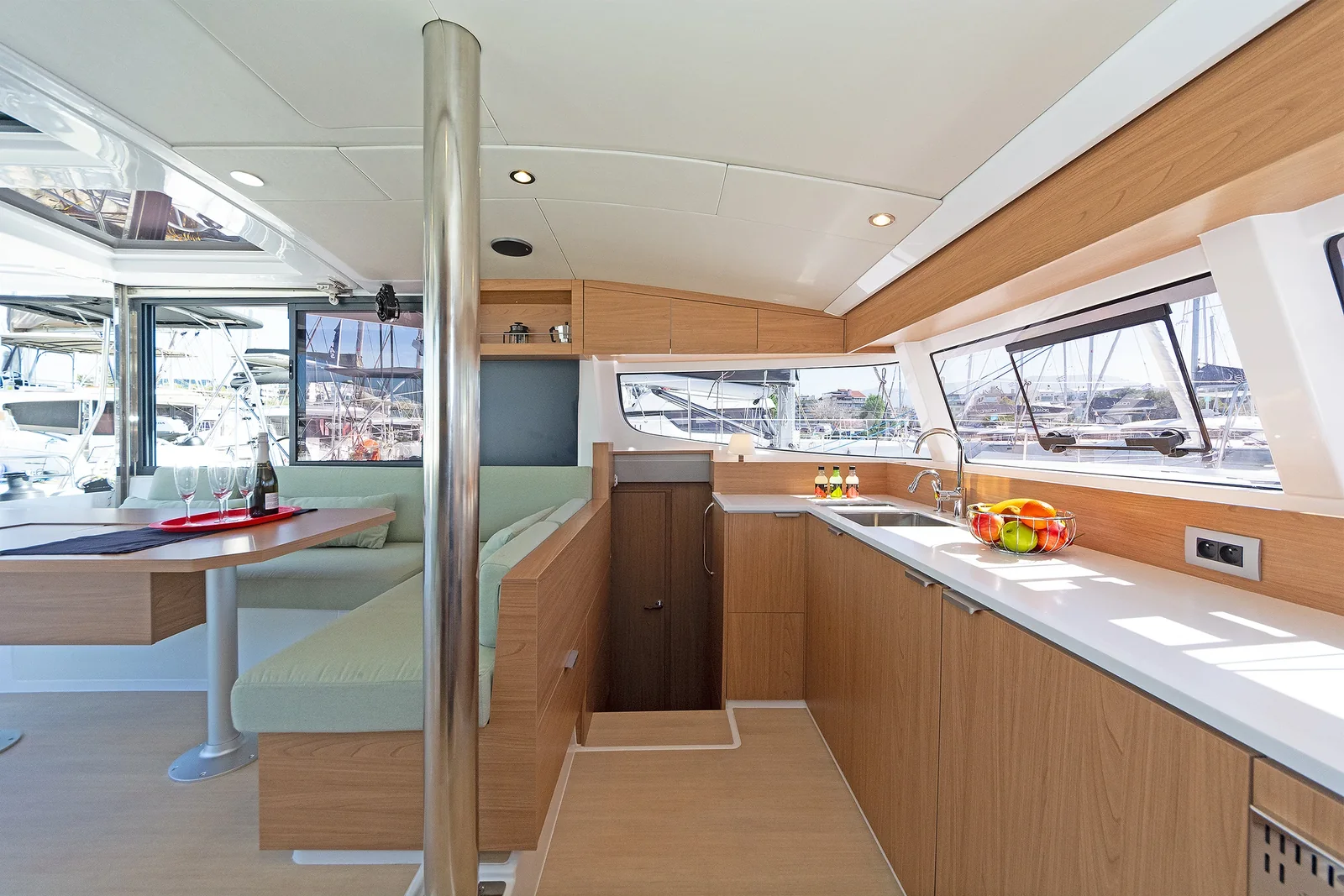 Yacht CATANA Bali Catsmart - One Love - Foto 1