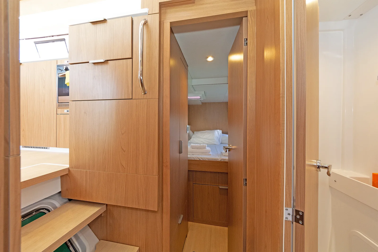 Yacht CATANA Bali Catsmart - One Love - Foto 1