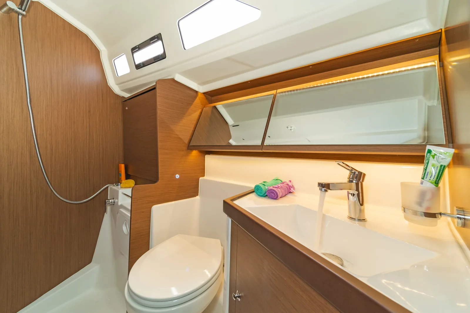 Yacht BENETEAU Oceanis 40.1 - Ariadne - Foto 1