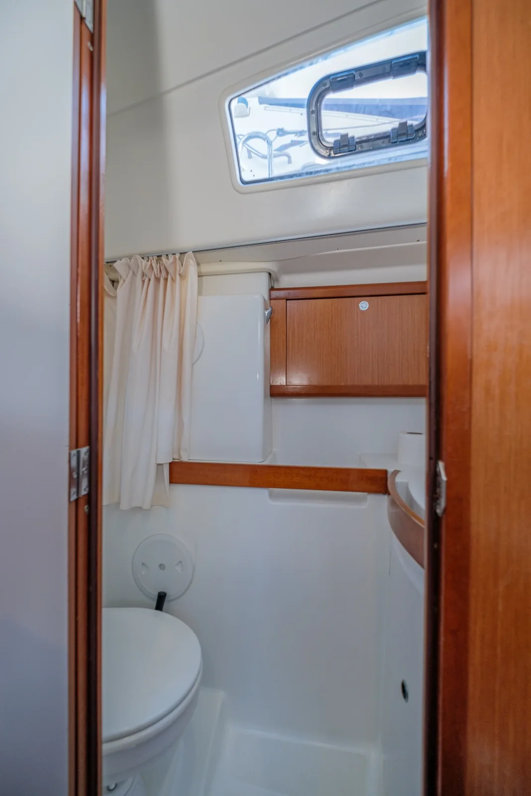 Yacht BENETEAU Oceanis 43 - Belamour - Foto 1