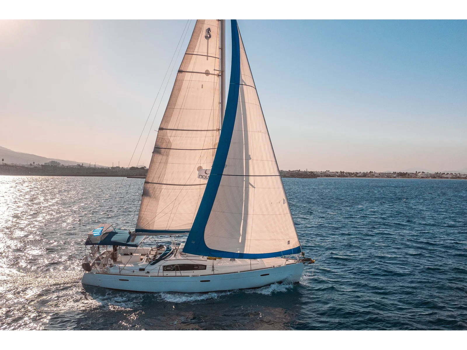 Yacht BENETEAU Oceanis 43 - Belamour - Foto 1