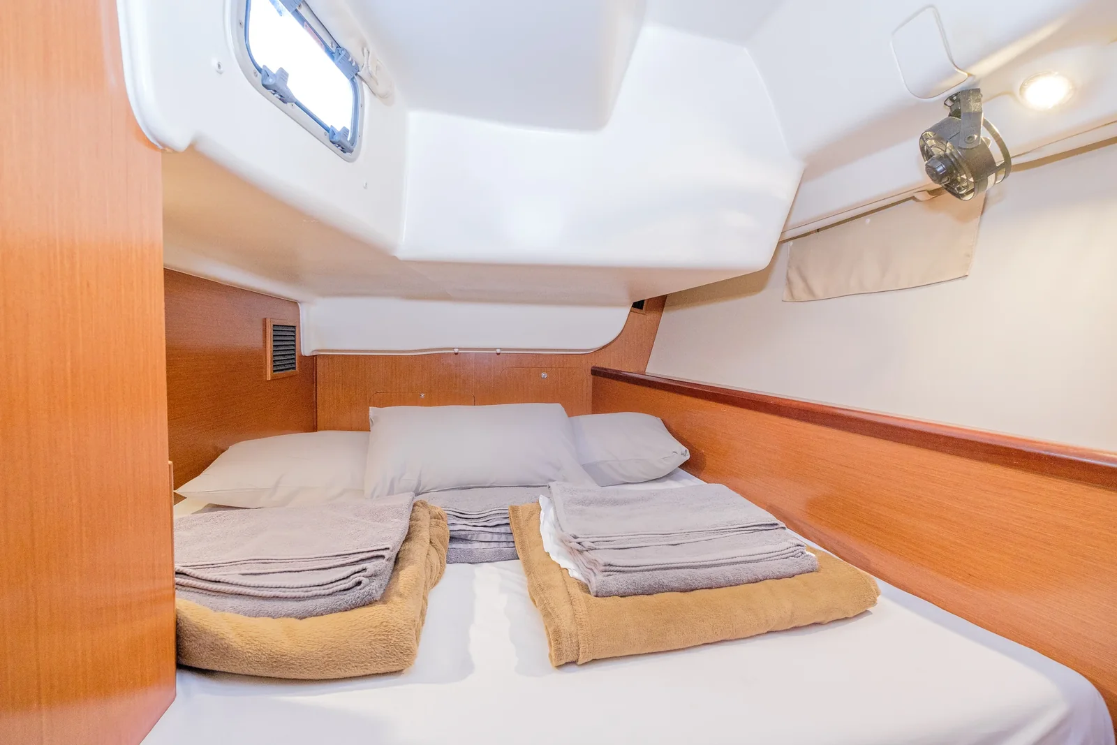 Yacht BENETEAU Oceanis 43 - Belamour - Foto 1