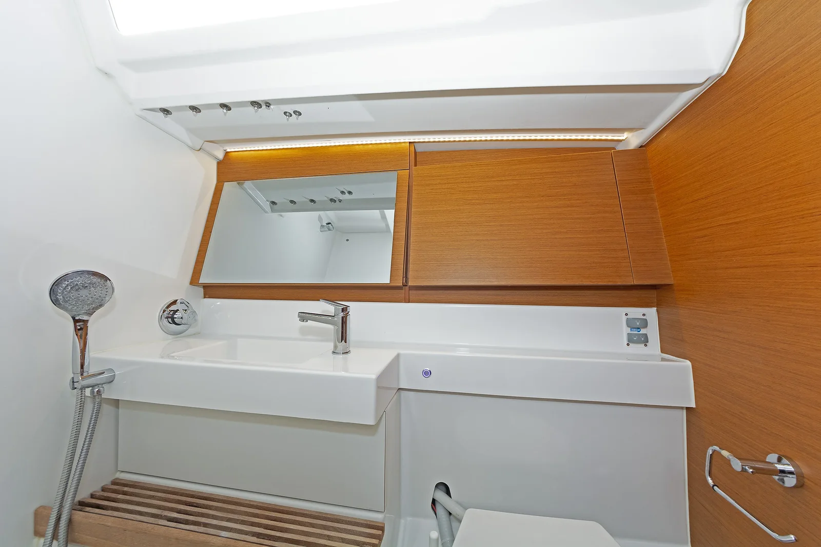Yacht JEANNEAU Sun Odyssey 440 - Jolly Roger - Foto 1