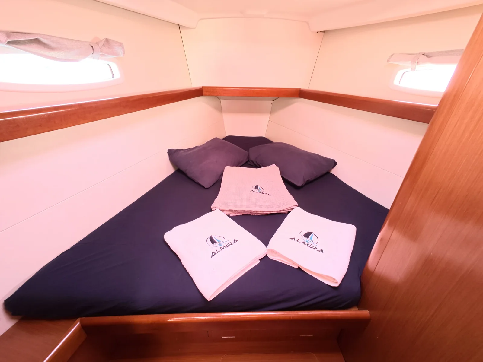 Yacht BENETEAU Oceanis 43 - Lilium - Foto 1