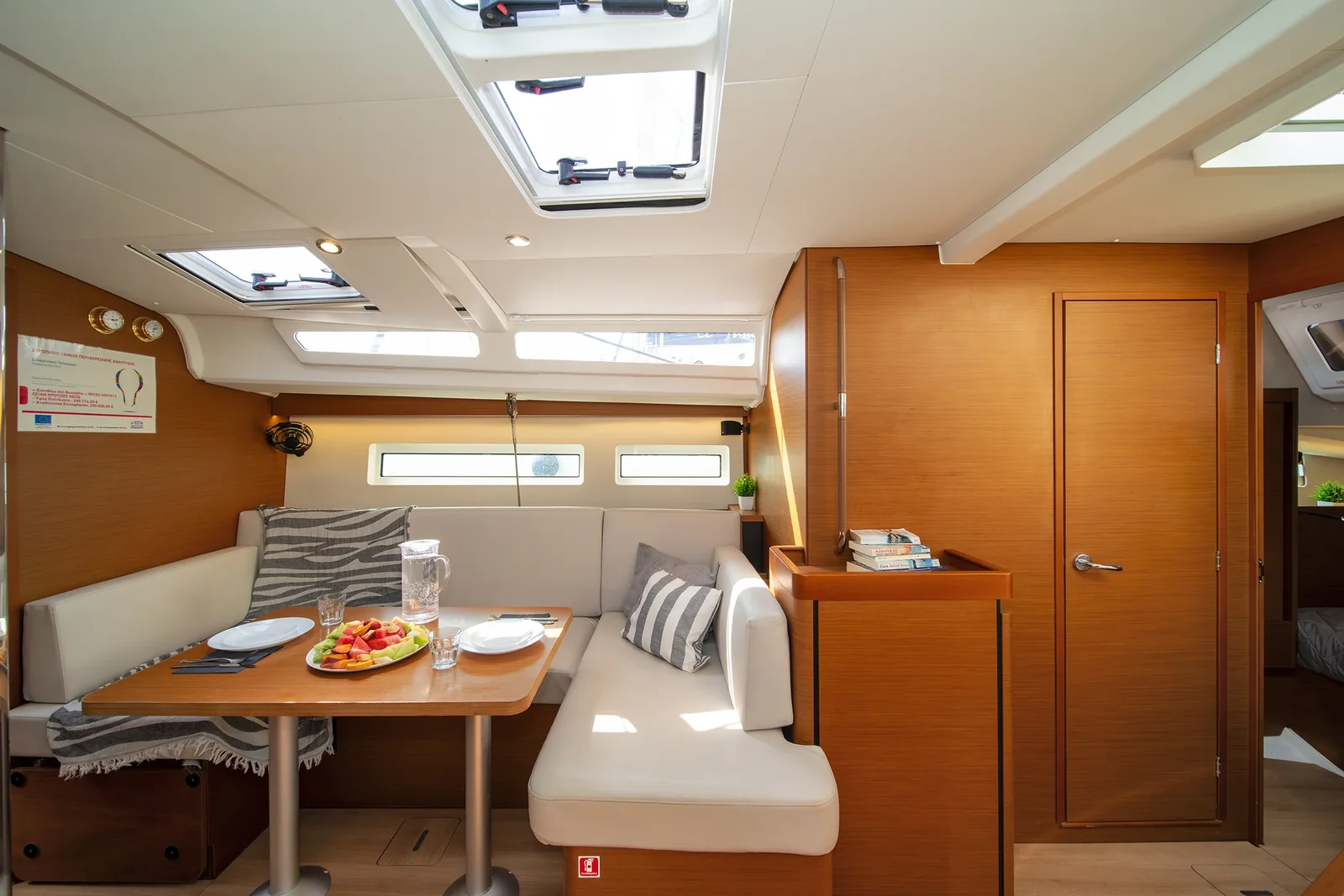 Yacht JEANNEAU Sun Odyssey 440 - Navillera - Foto 1