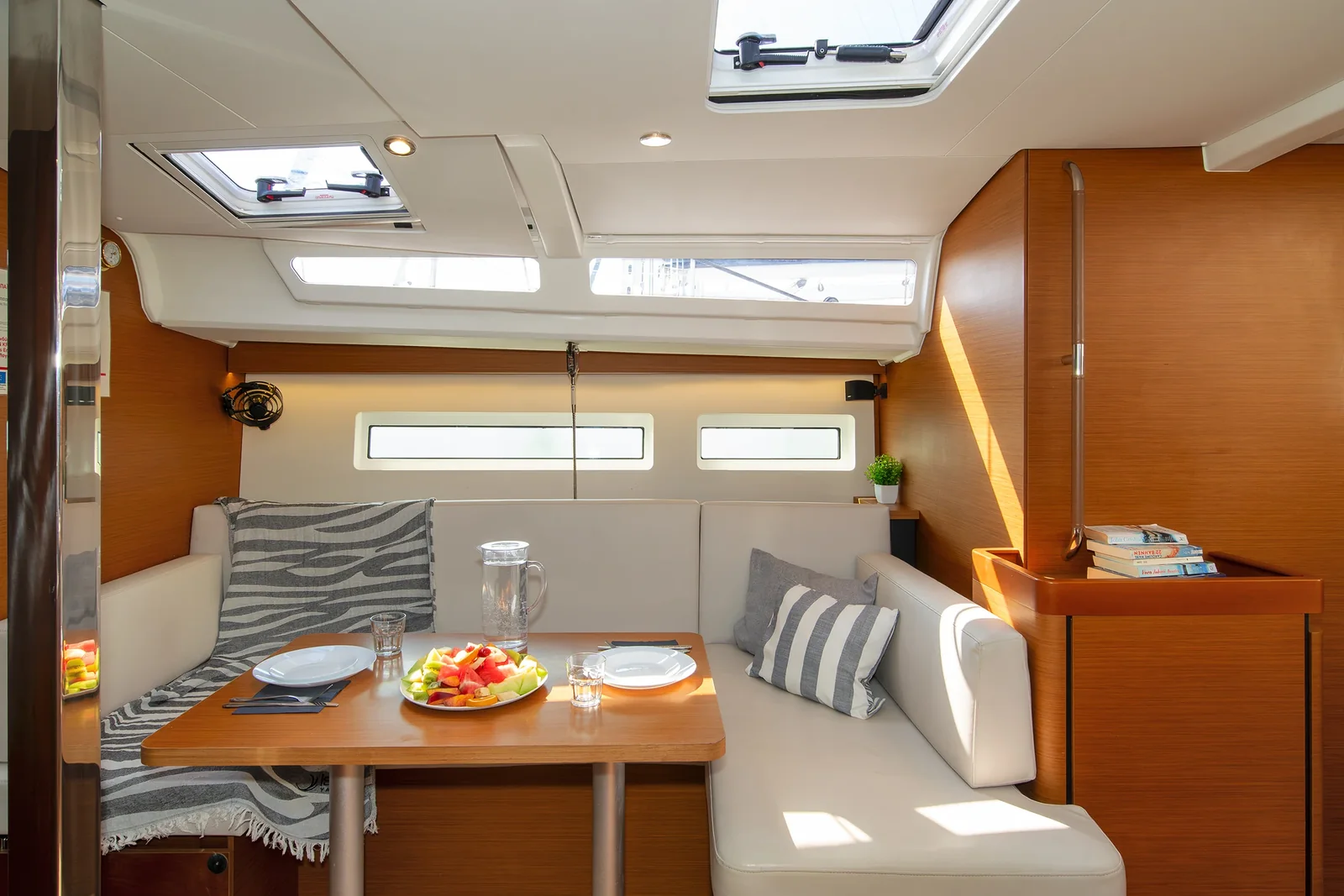 Yacht JEANNEAU Sun Odyssey 440 - Navillera - Foto 1