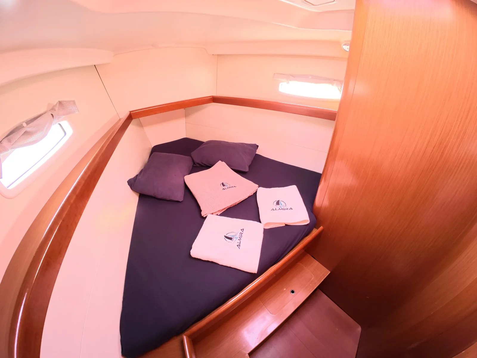 Yacht BENETEAU Oceanis 43 - Lilium - Foto 1