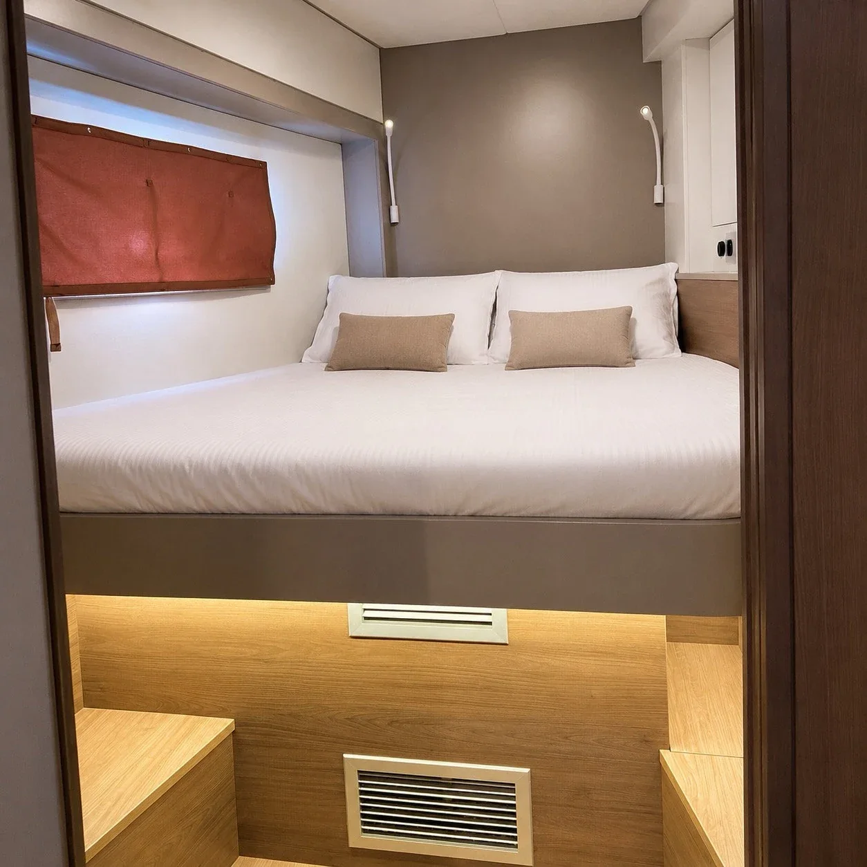 Yacht CATANA Bali 4.2 - Persona Grata - Foto 1