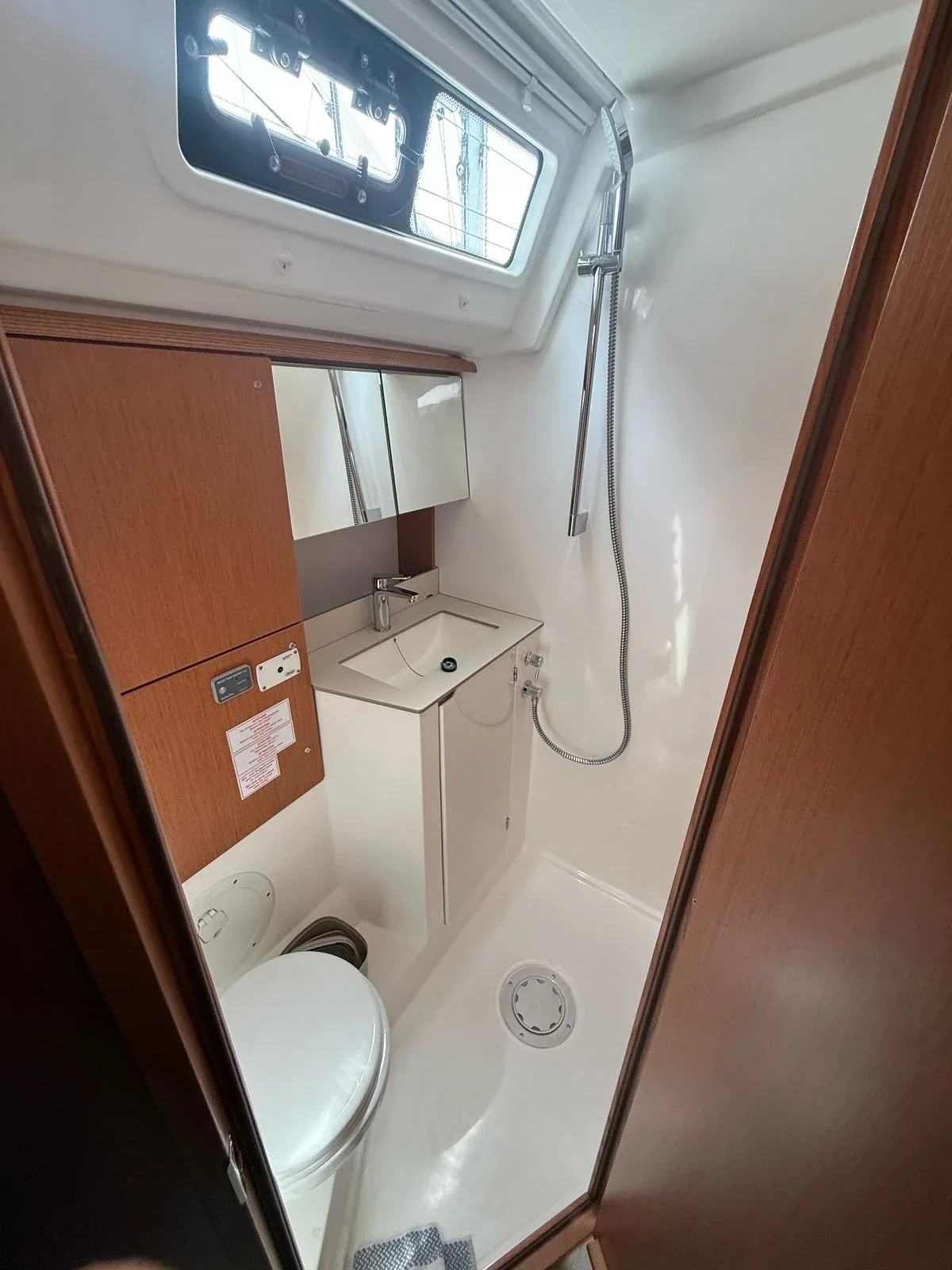 Yacht BAVARIA C46 - Ianos