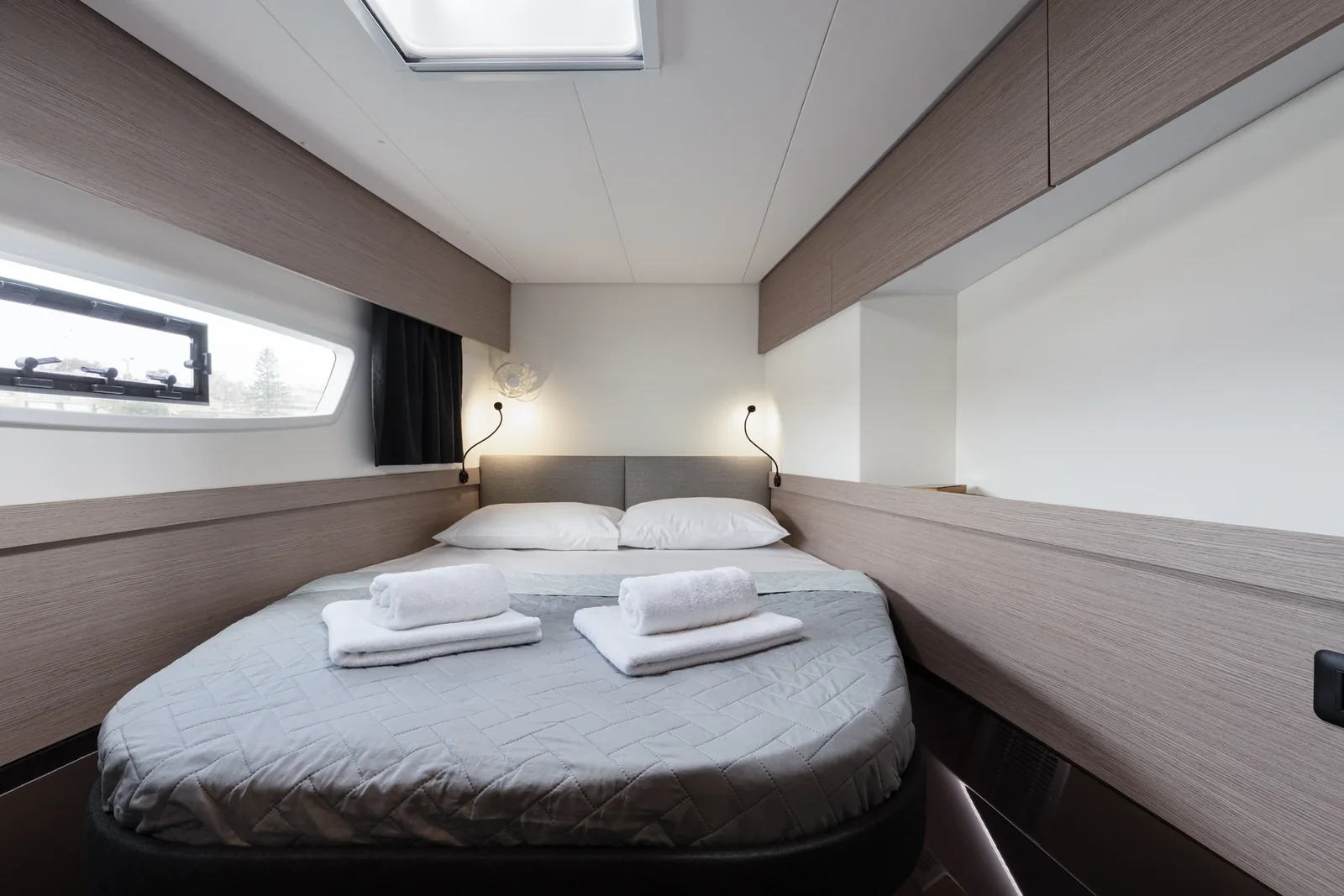 Yacht FOUNTAINE PAJOT Elba 45 - Vienna Pearl - Foto 1
