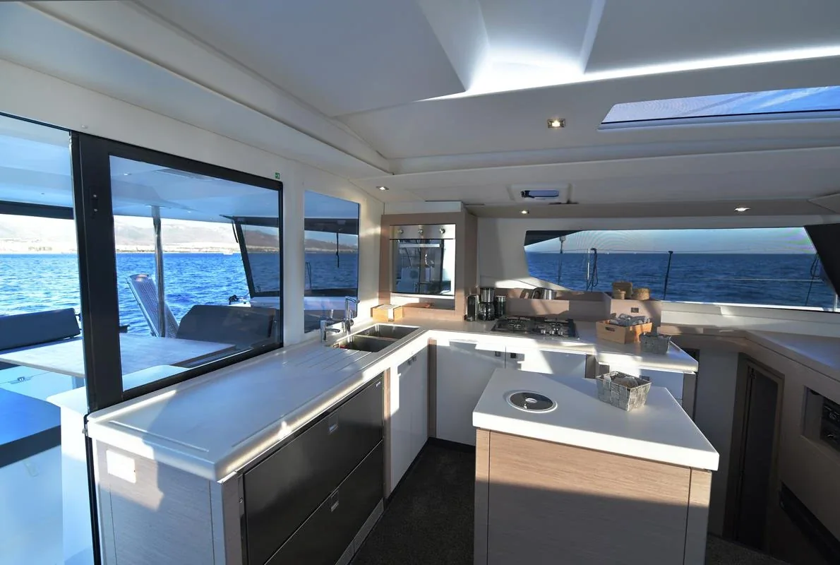 Yacht FOUNTAINE PAJOT Saona 47 - Eclipsea - Foto 1