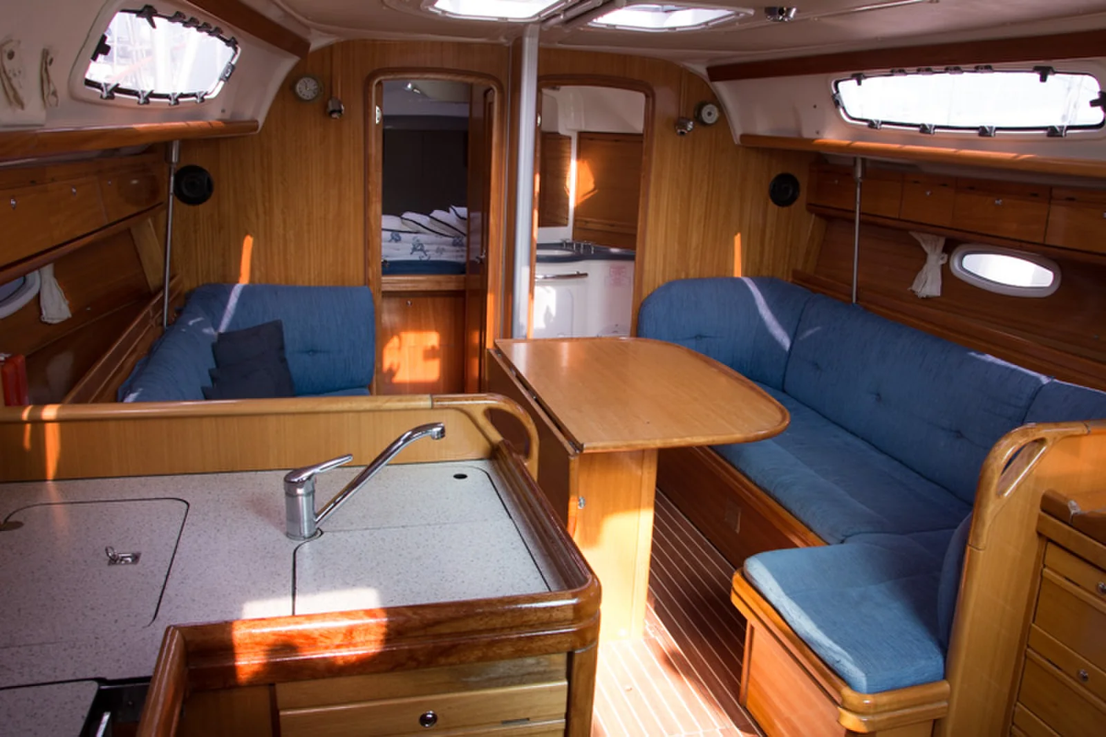 Yacht BAVARIA 38 Cruiser - Sundayou - Foto 5