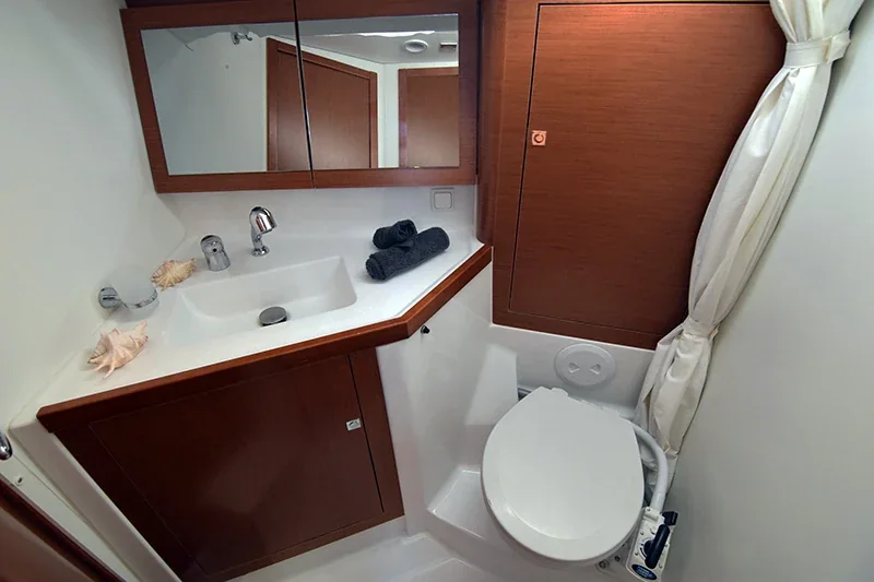 Yacht BENETEAU Oceanis 45 - Semiramis - Foto 10