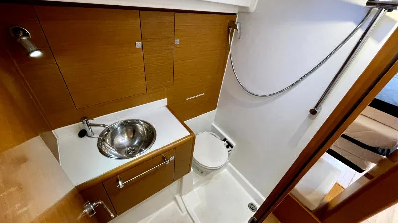 Yacht JEANNEAU Sun Odyssey 449 - Amelie - Foto 11