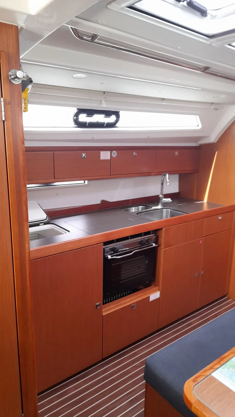 Yacht BAVARIA Cruiser 41 - Optasia - Foto 1