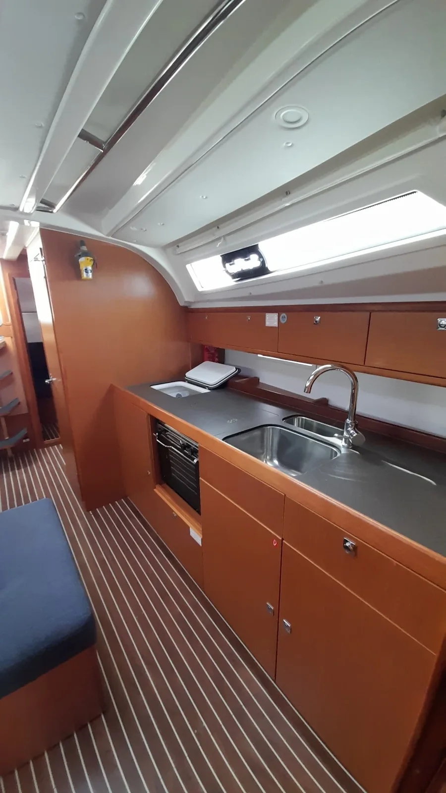 Yacht BAVARIA Cruiser 41 - Optasia - Foto 1