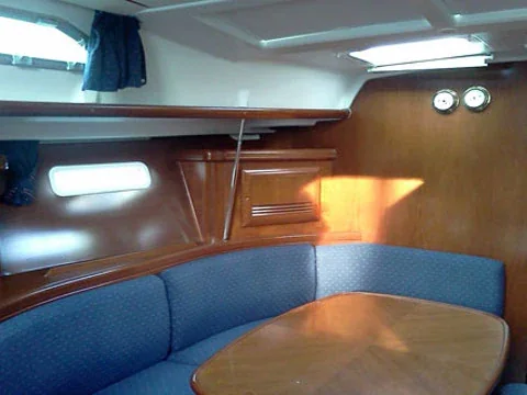 Yacht BENETEAU Oceanis 393 - Hinitsa - Foto 1