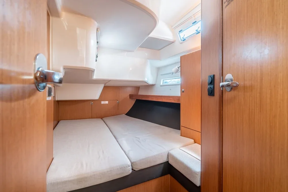 Yacht BAVARIA Cruiser 51 - Elpida