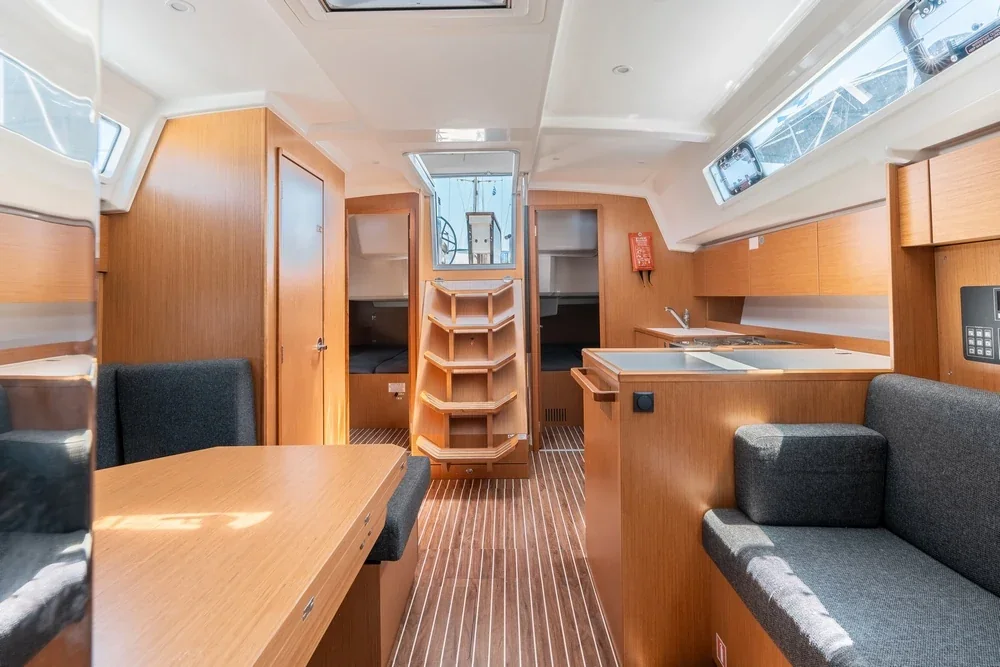 Yacht BAVARIA C42 - Harmonia - Foto 1