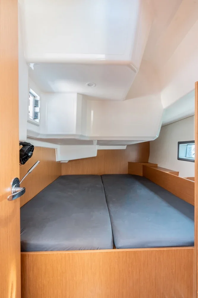 Yacht BAVARIA C42 - Harmonia - Foto 1