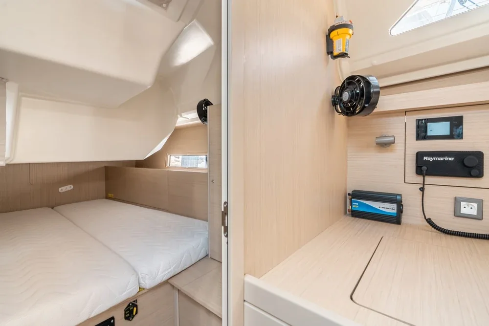Yacht BENETEAU Oceanis 40.1 - Eleftheria - Foto 1