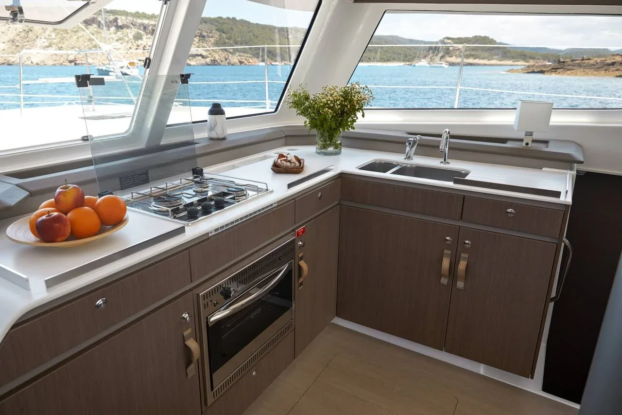 Yacht CATANA Bali Catspace - L Hippocampe