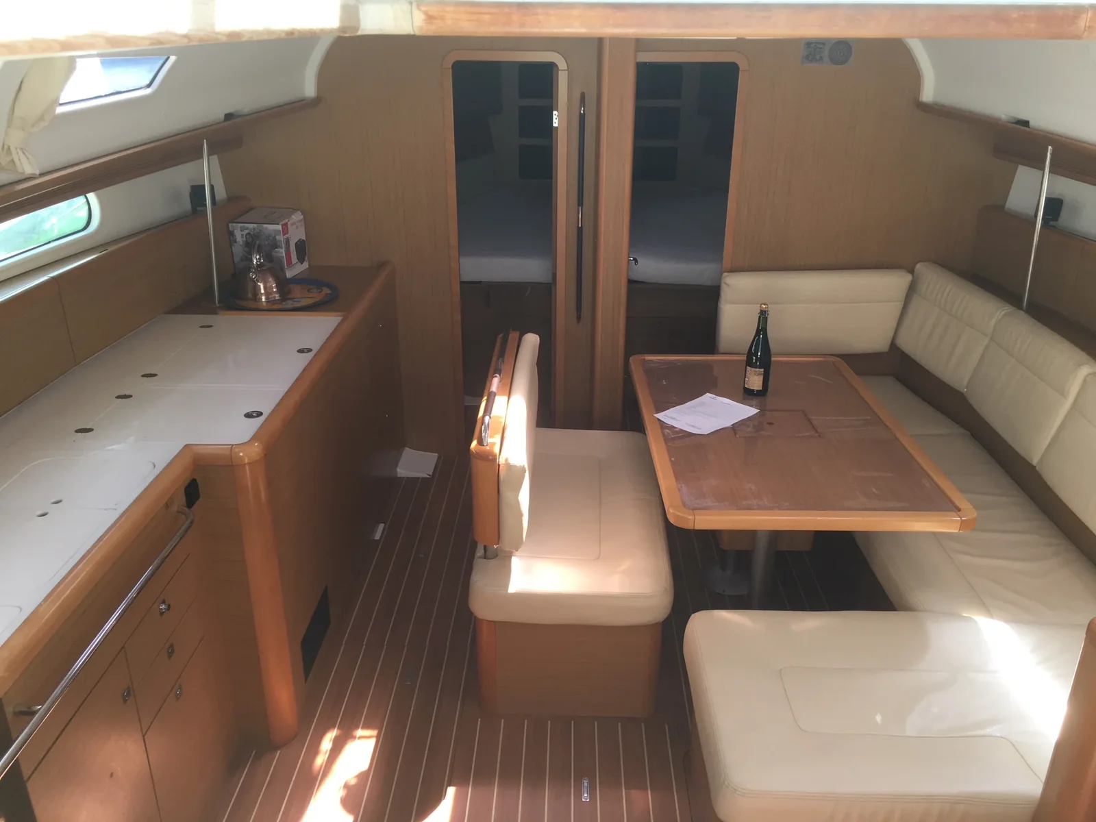 Yacht JEANNEAU Sun Odyssey 44i - Tewa