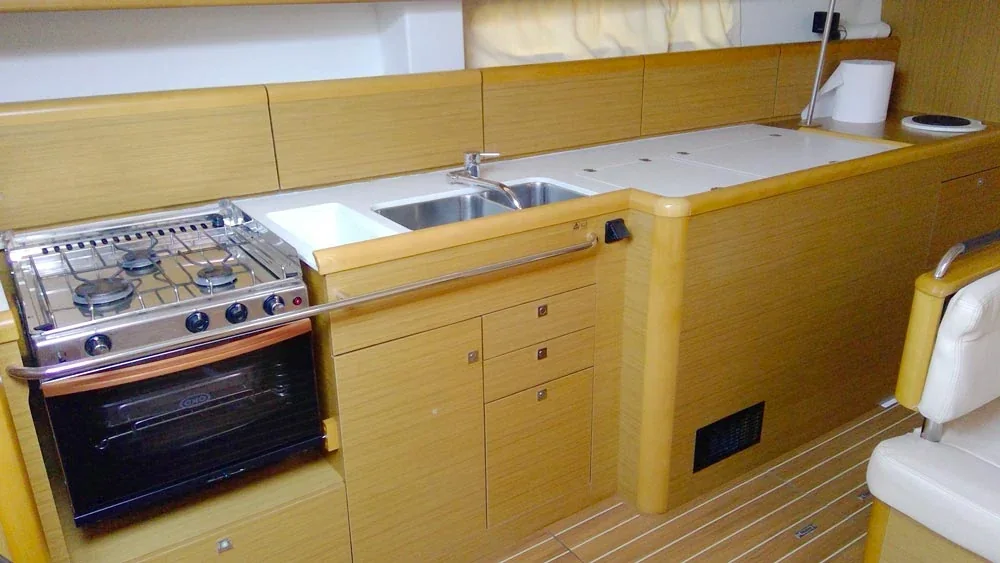 Yacht JEANNEAU Sun Odyssey 44i - Tewa - Foto 1