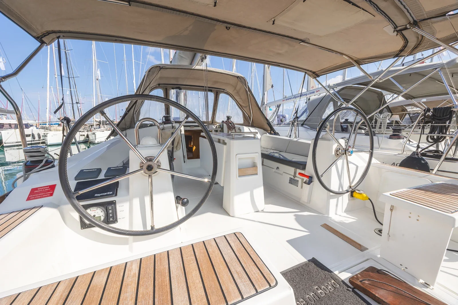 Yacht BENETEAU Oceanis 38.1 - Elisa - Foto 1