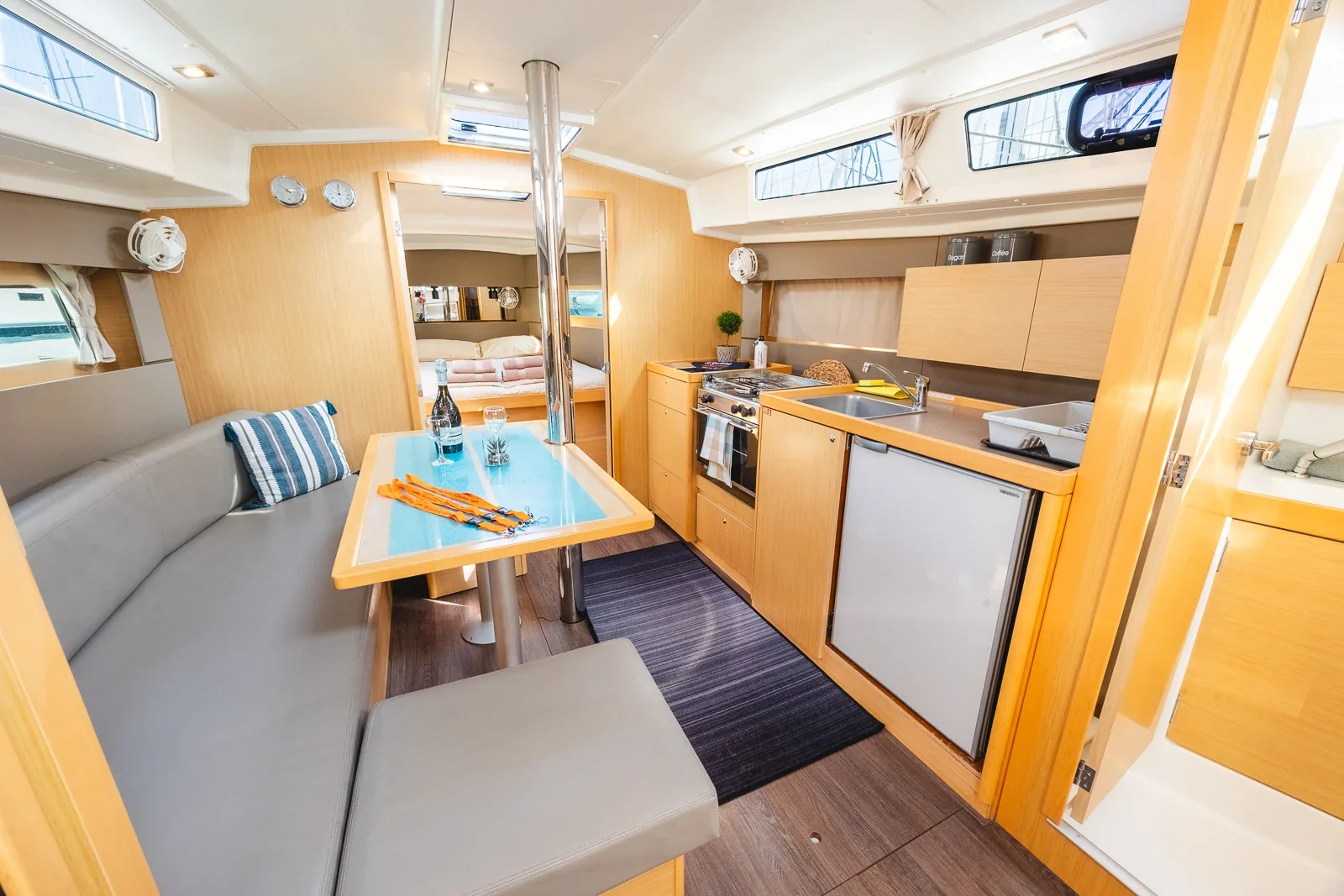 Yacht BENETEAU Oceanis 38.1 - Elisa - Foto 1