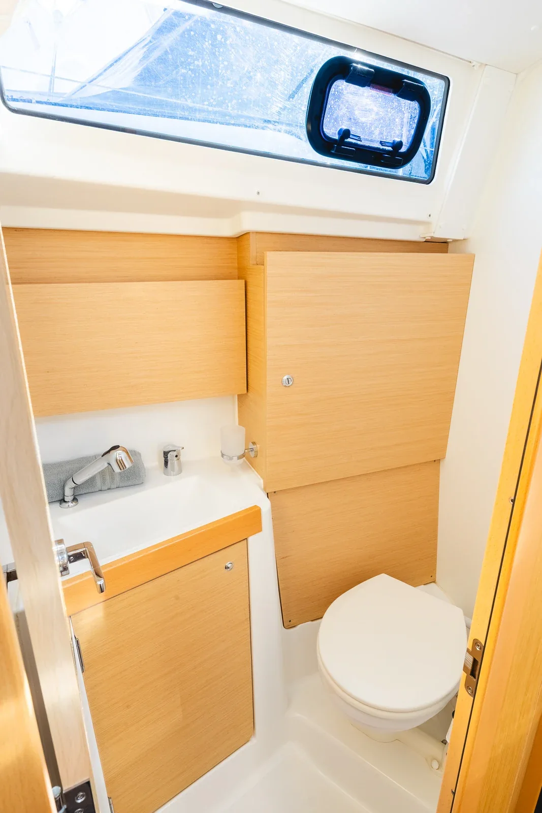 Yacht BENETEAU Oceanis 38.1 - Elisa - Foto 1
