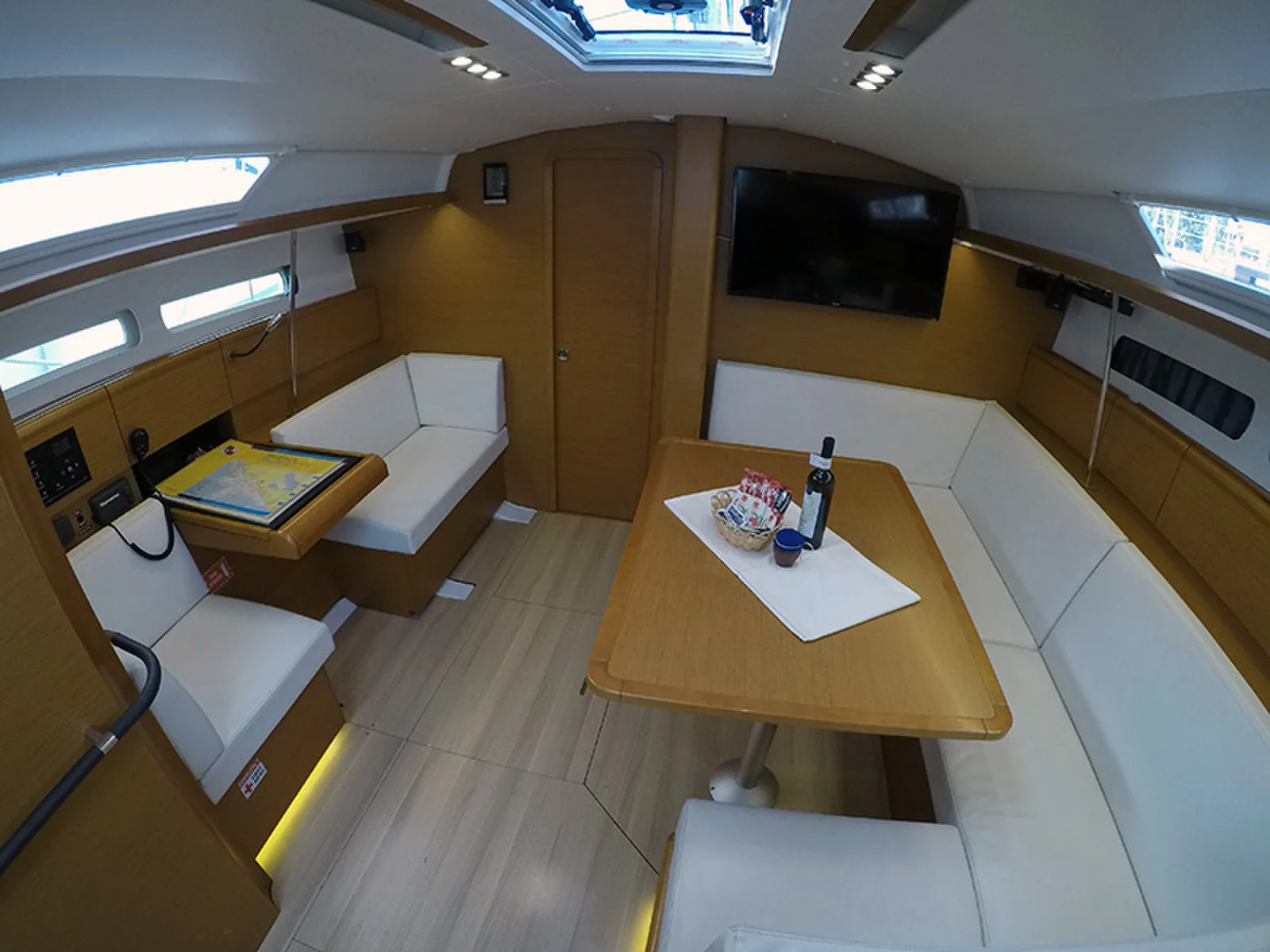 Yacht JEANNEAU Sun Odyssey 449 - Elissa
