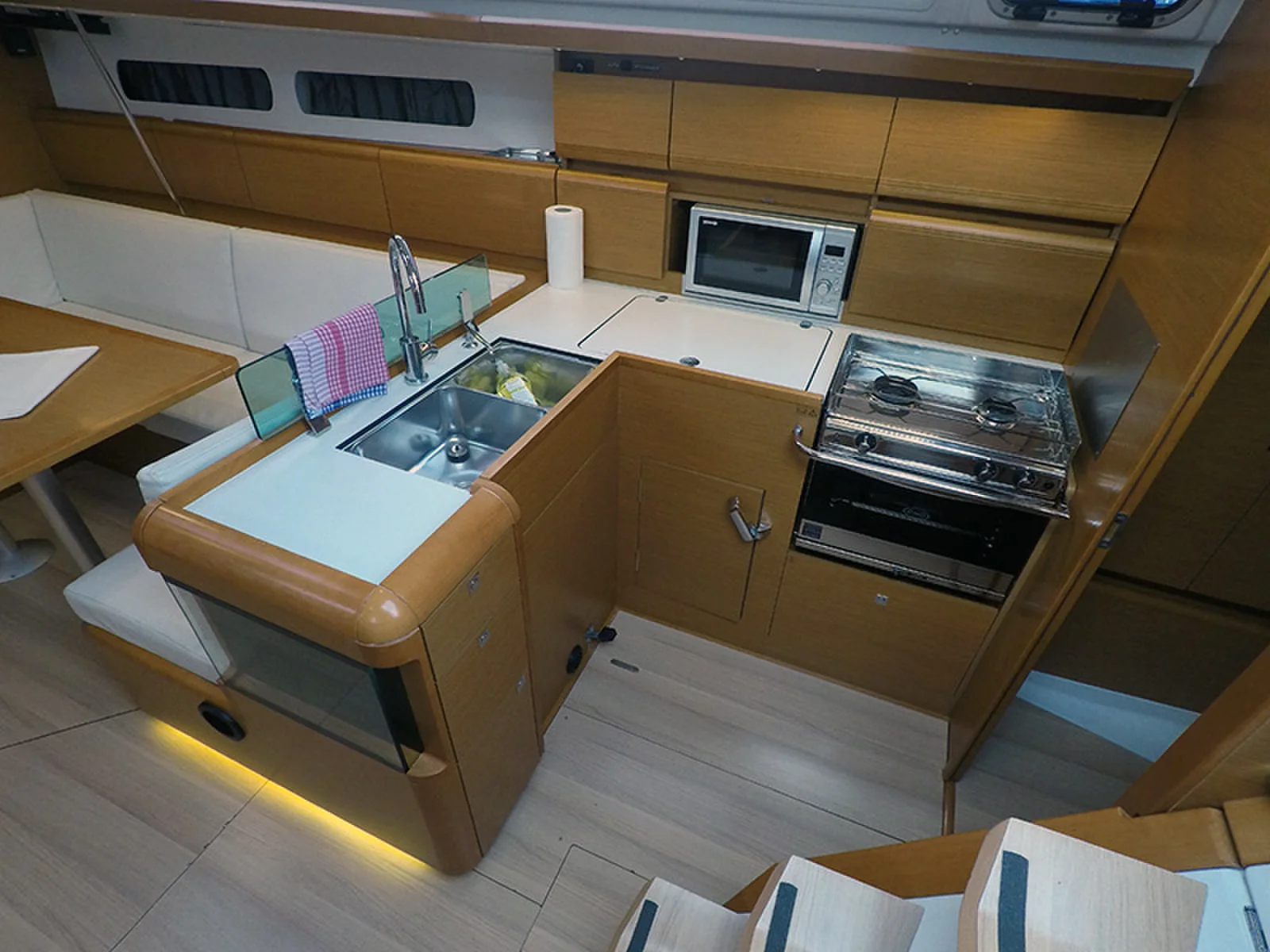 Yacht JEANNEAU Sun Odyssey 449 - Elissa - Foto 1