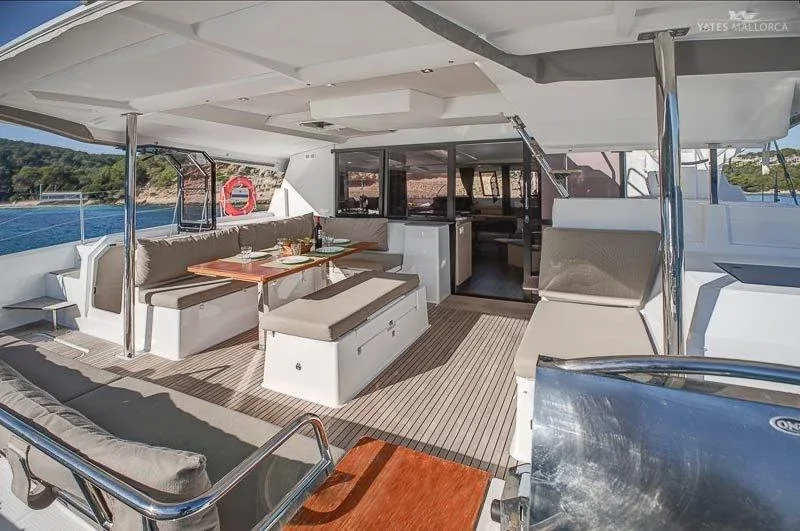 Yacht FOUNTAINE PAJOT Saona 47 - Aurora 381 - Foto 1