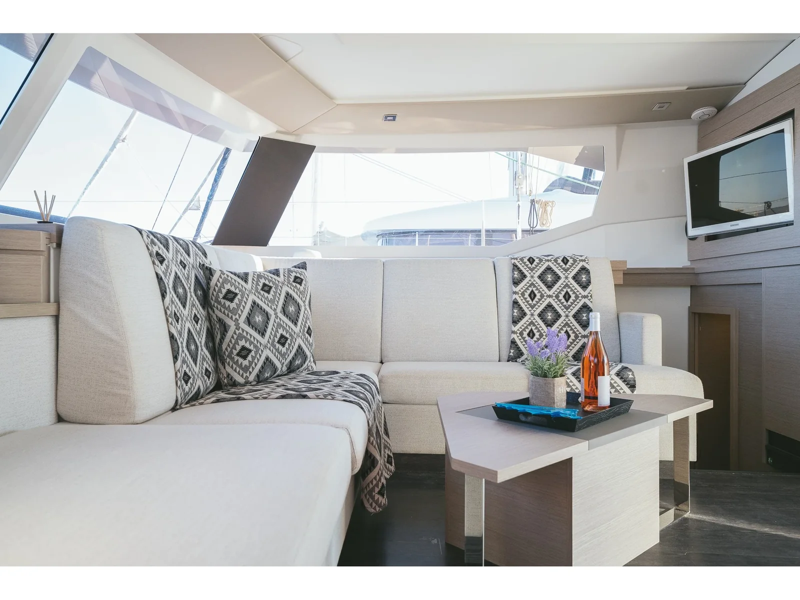 Yacht FOUNTAINE PAJOT Saona 47 - Aqua Spirit - Foto 1