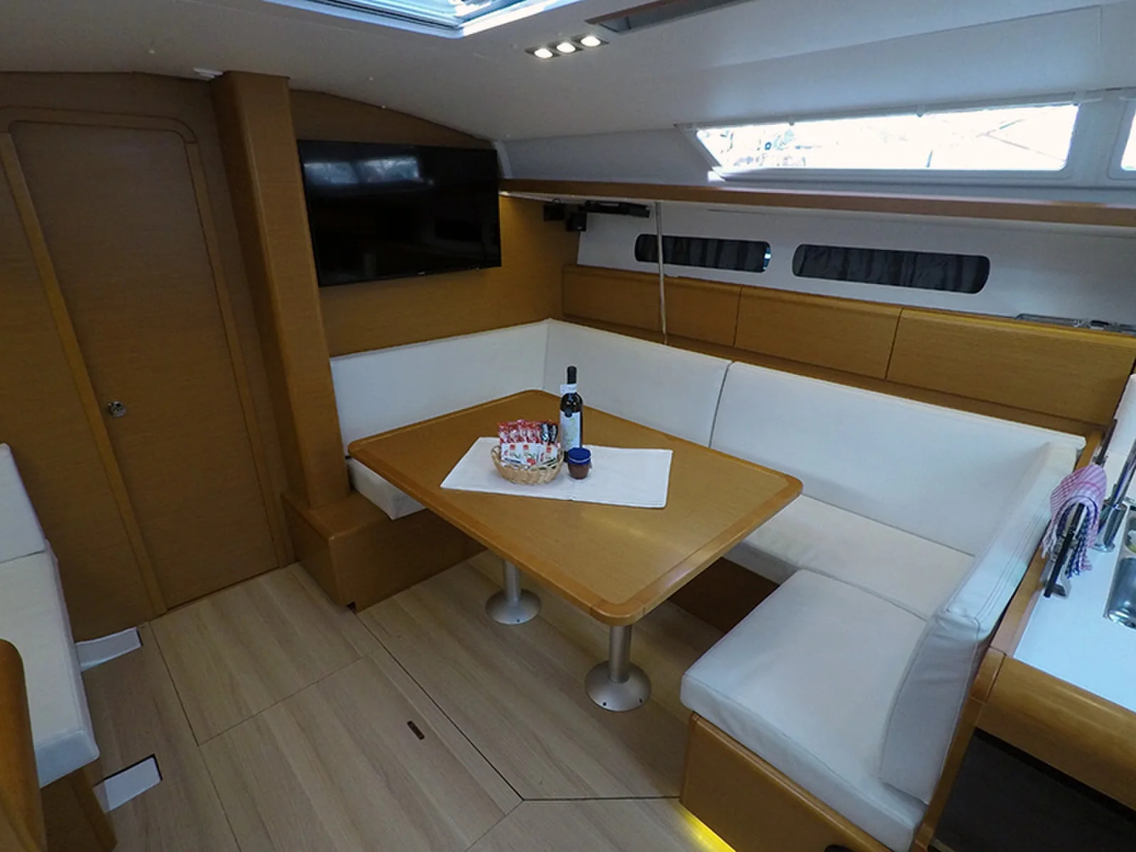 Yacht JEANNEAU Sun Odyssey 449 - Elissa - Foto 1