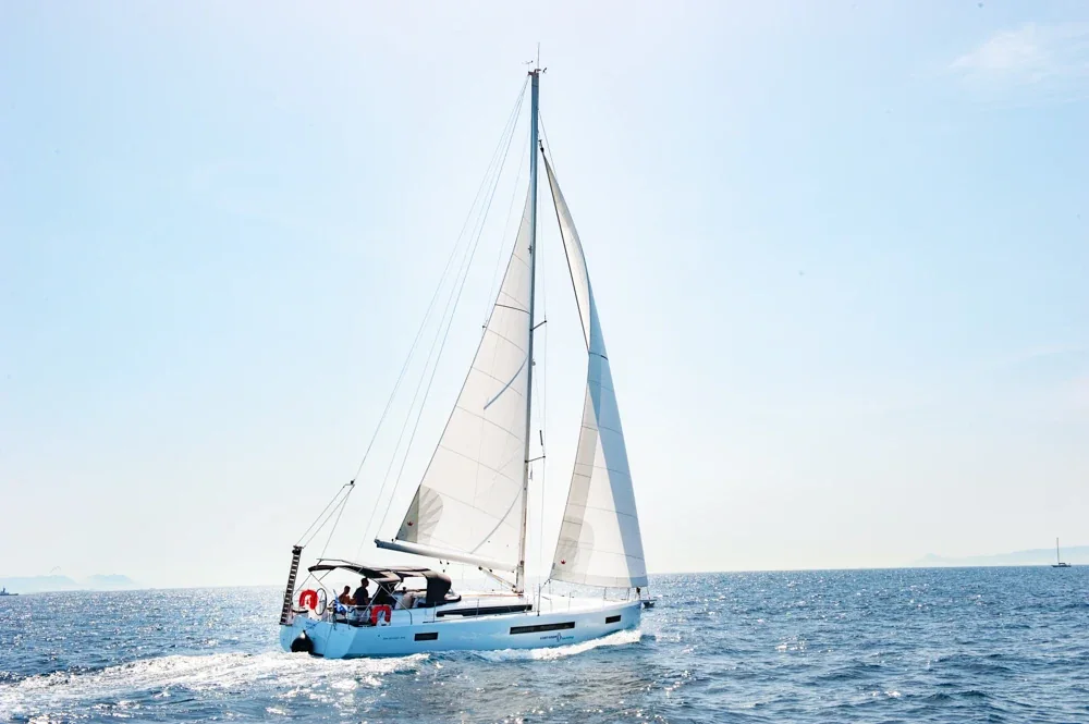 Yacht JEANNEAU Sun Odyssey 490 - Porto Fino - Foto 1