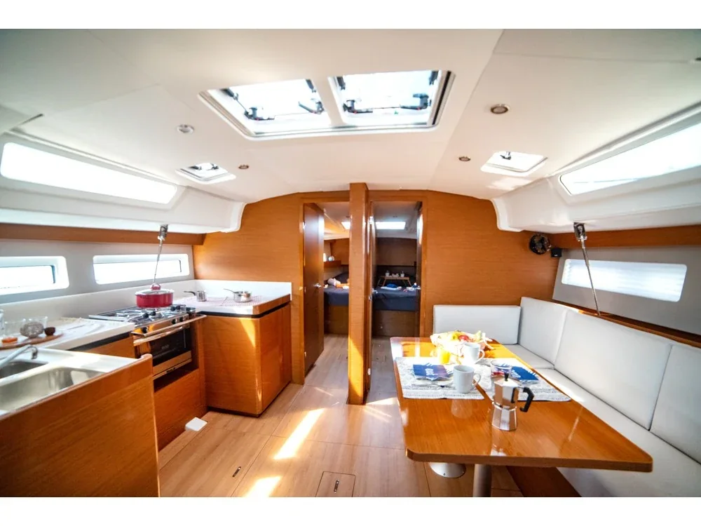 Yacht JEANNEAU Sun Odyssey 490 - Porto Fino - Foto 1