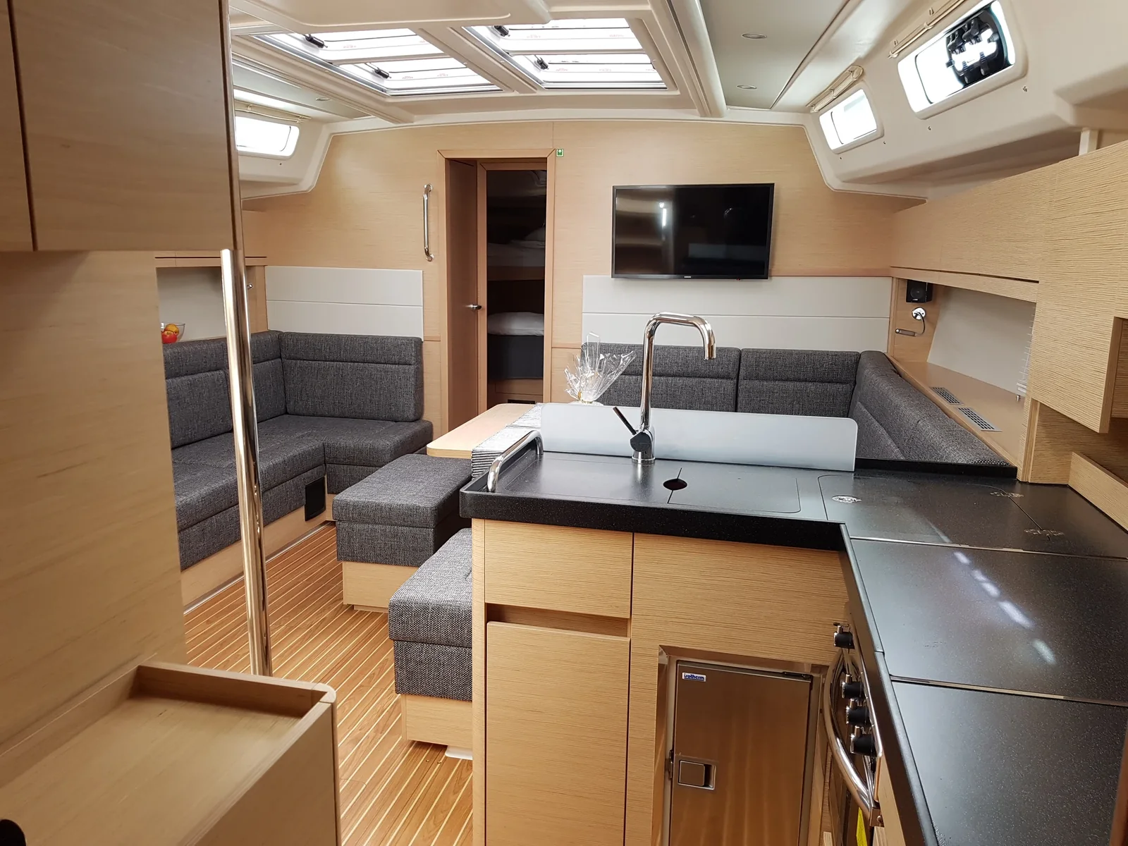 Yacht HANSE 458 - Arctic Njord - Foto 1