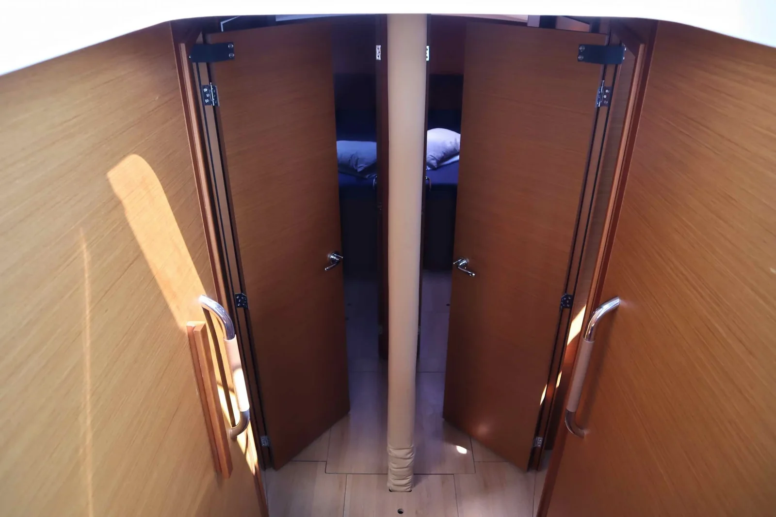 Yacht JEANNEAU Sun Loft 47 - Sun Rise III - Foto 1