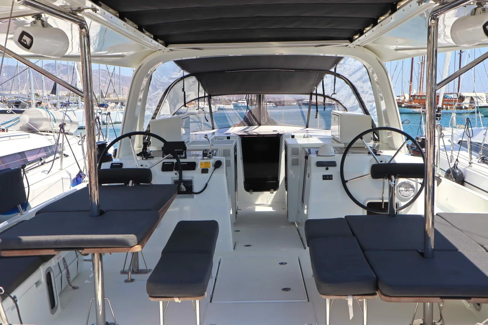 Yacht JEANNEAU Sun Loft 47 - Sun Rise III - Foto 1