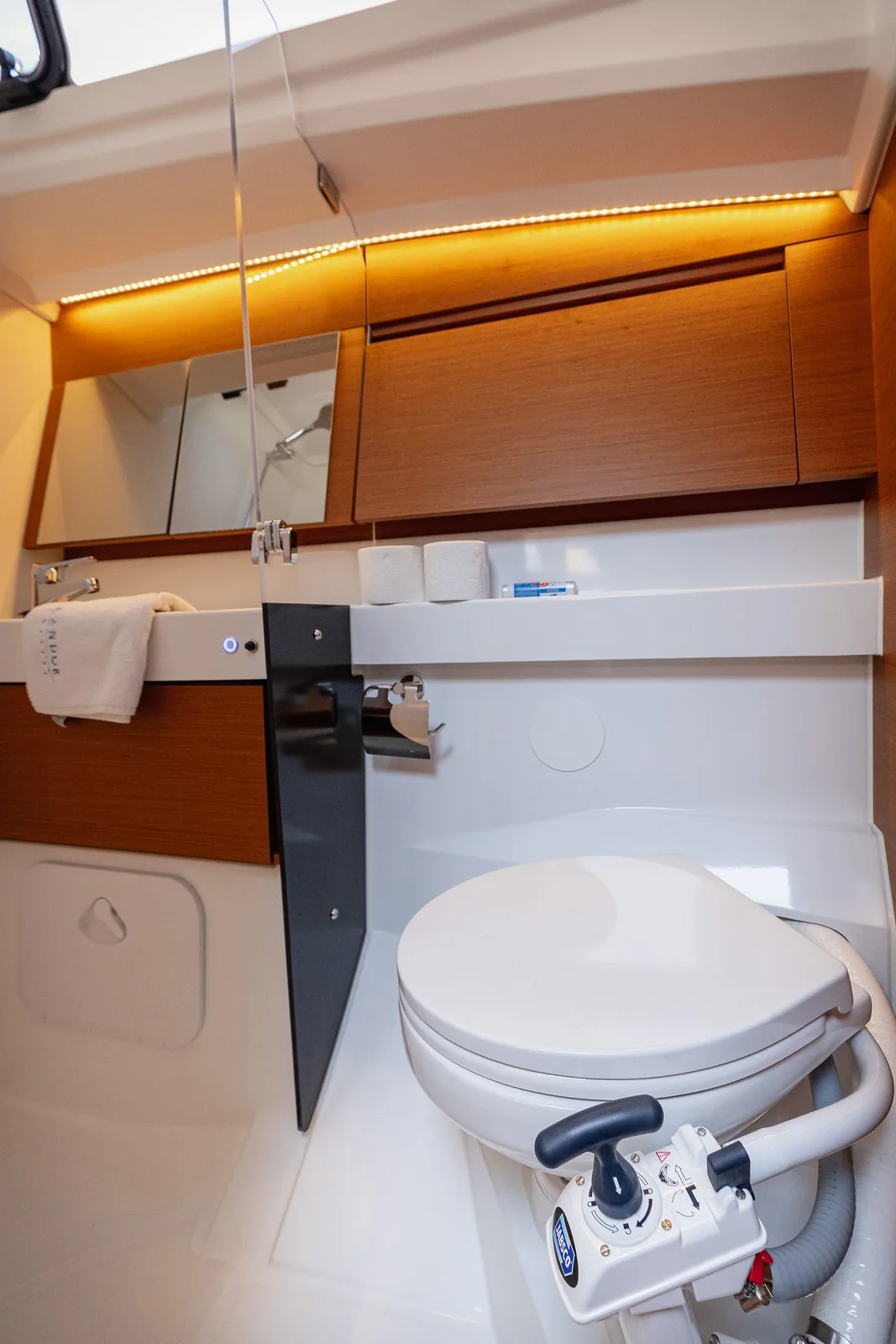 Yacht JEANNEAU Sun Odyssey 410 - E! - Foto 1