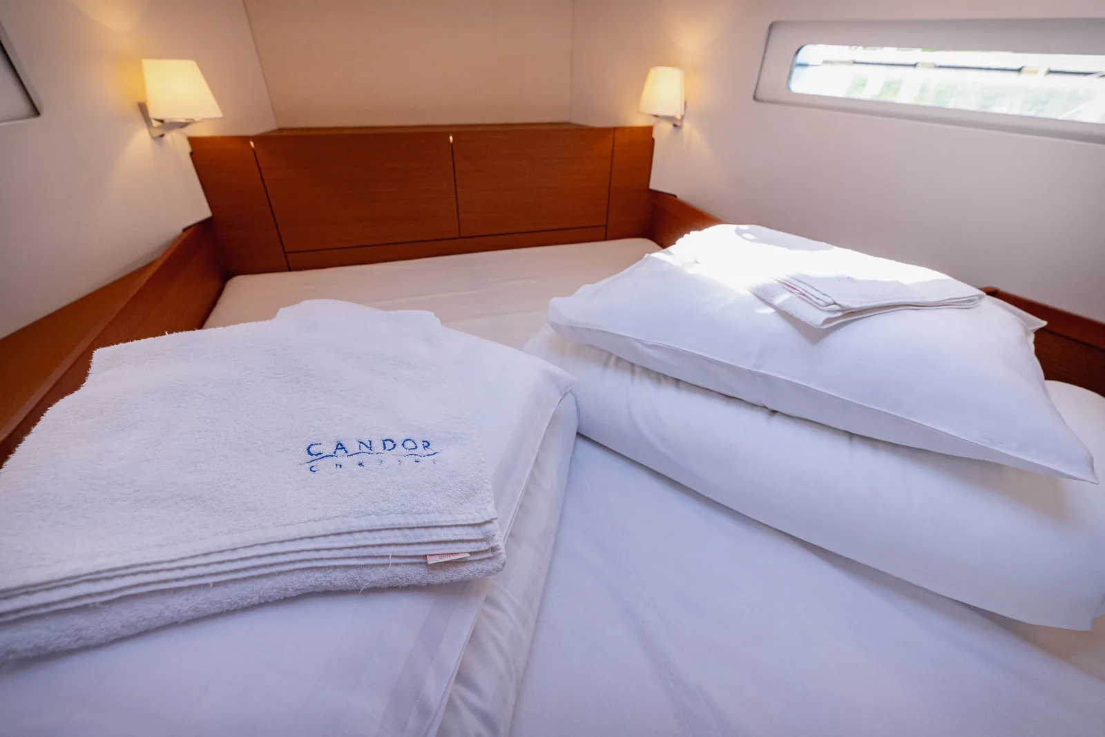 Yacht JEANNEAU Sun Odyssey 410 - E! - Foto 1